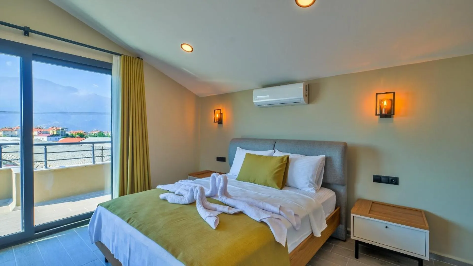 Fethiye 4 Bedroom Villa - 3047