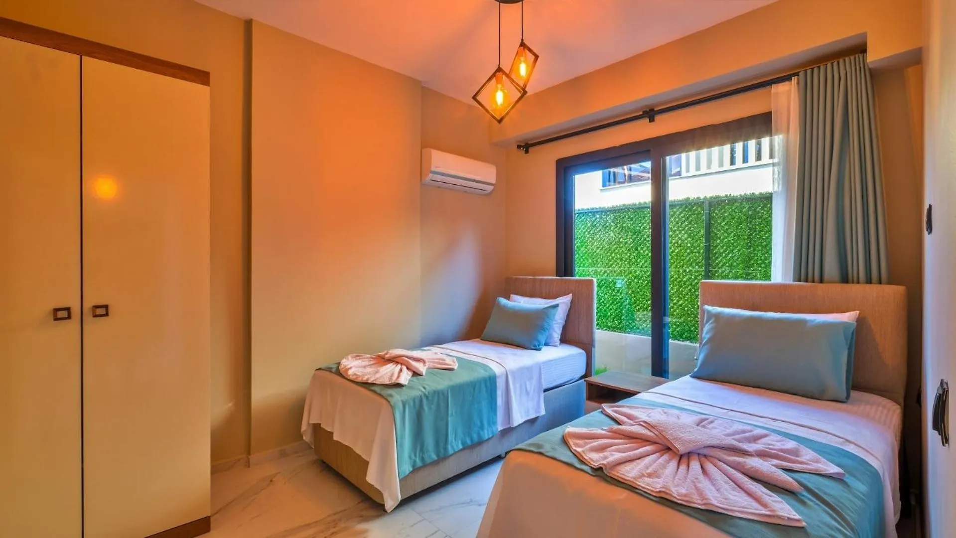 Fethiye 4 Bedroom Villa - 3047