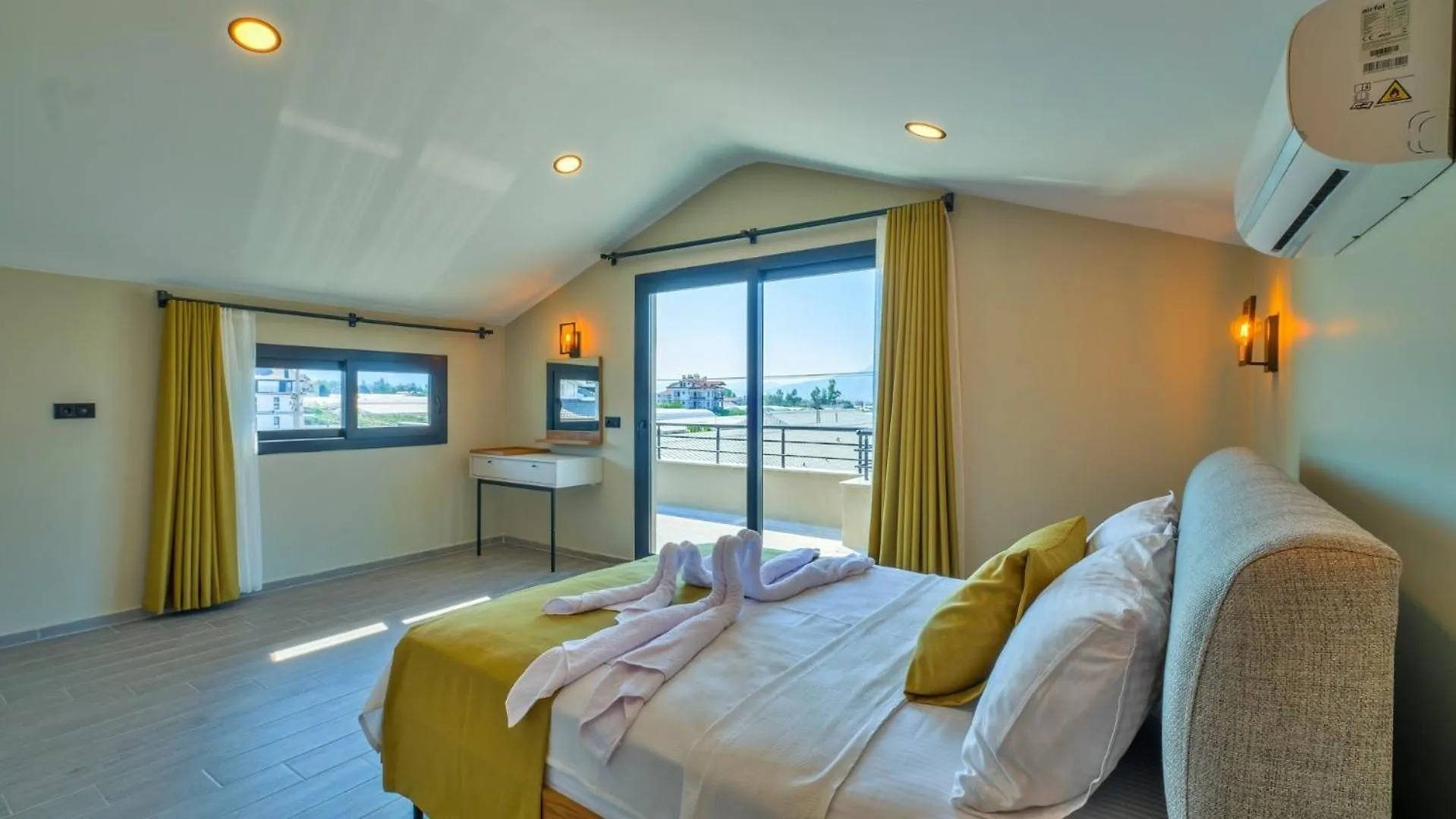 Fethiye 4 Bedroom Villa - 3047