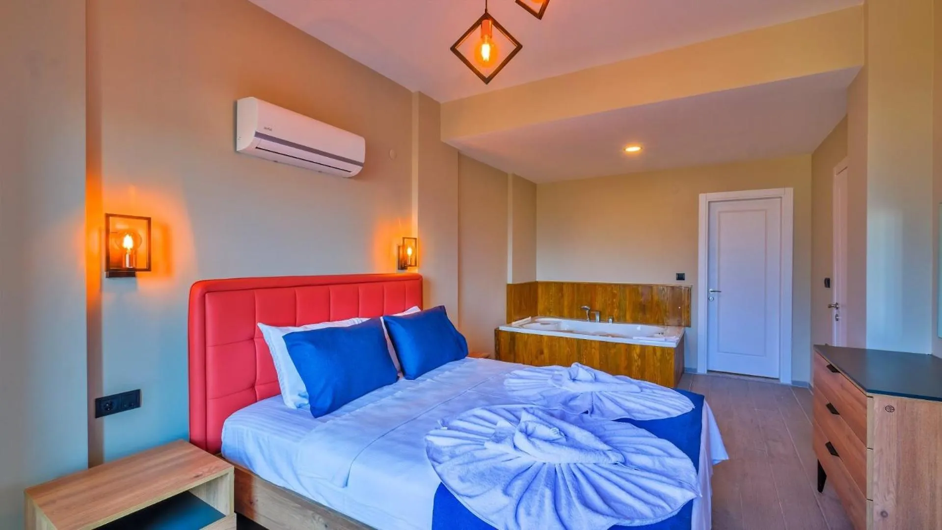 Fethiye 4 Bedroom Villa - 3047