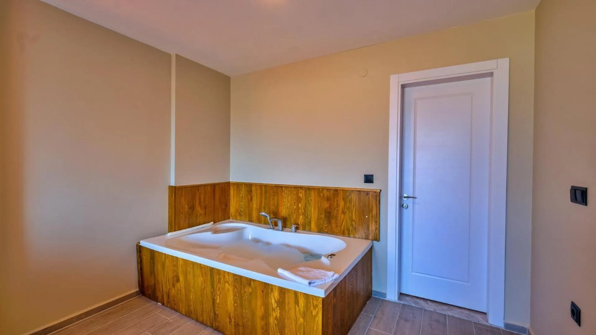 Fethiye 4 Bedroom Villa - 3047