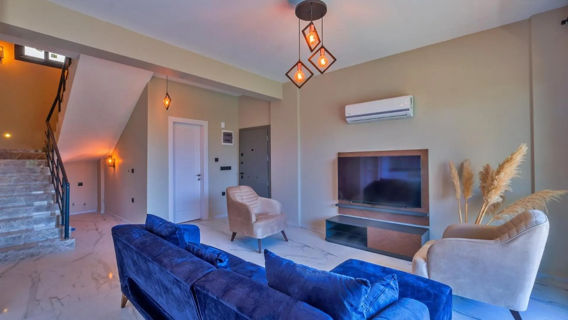 Fethiye 4 Bedroom Villa - 3047